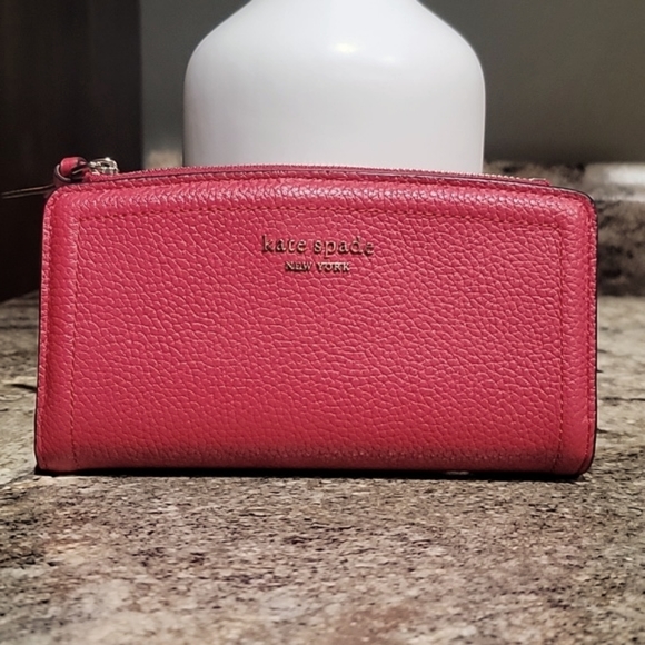 KATE SPADE NWOT Red Knott Slim Continental Wallet